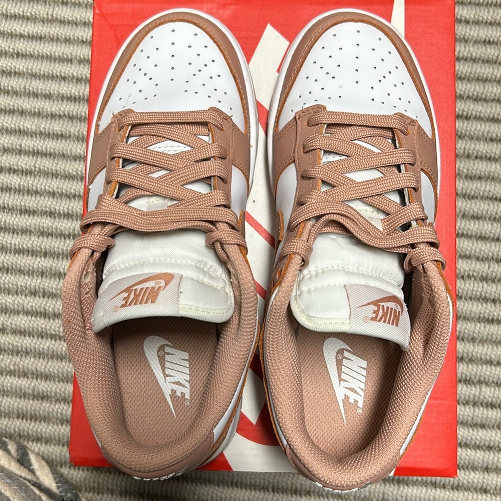 Nike dunk dusty rose